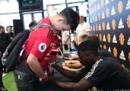 易游体育-弗赖堡后卫出色表现，多次稳固阵型守住胜利的简单介绍