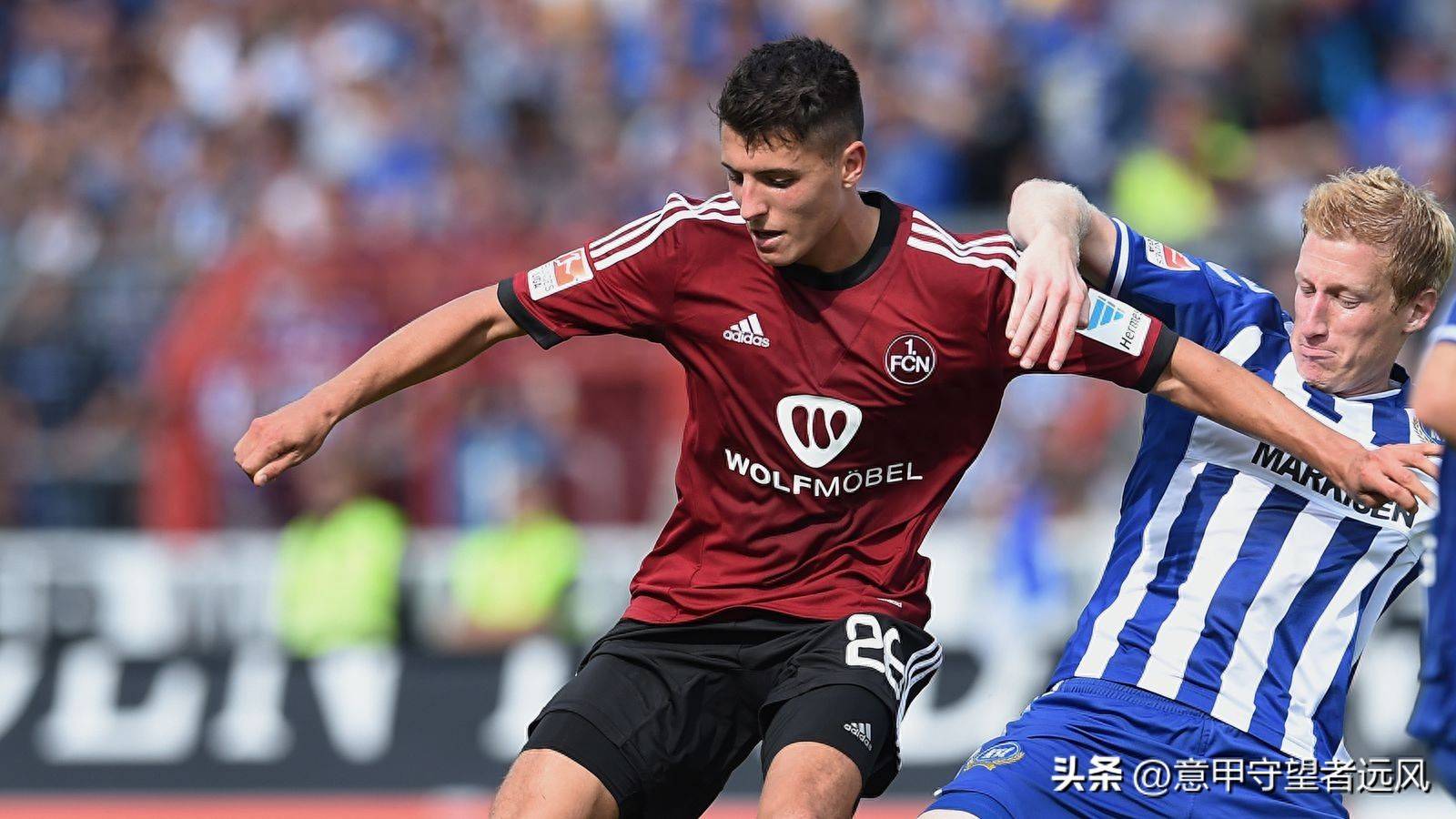 关于凯泽斯劳滕球员庆祝进球,获得球迷热情支持的信息 关于凯泽斯劳滕球员庆祝进球,获得球迷热情支持的信息